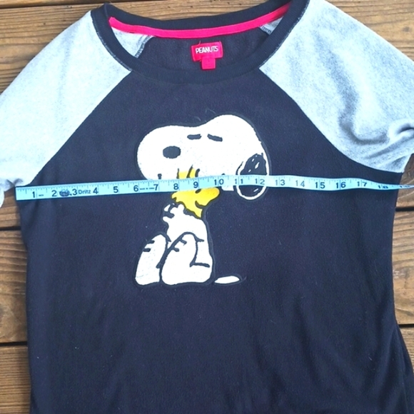 Peanuts women's fleece long sleeve top size S - Picture 6 of 11